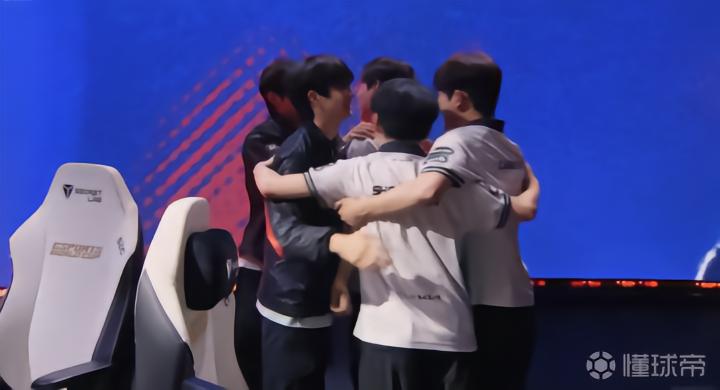 意外不?EWC LOL半决赛综述:DK、KC战胜各自对手会师决赛