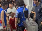 徐汇警方通报:三名男子因辱骂男童父亲被行政拘留